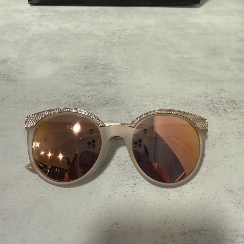 VERSACE ROSE GOLD SUNGLASSES - Picture 3 of 10
